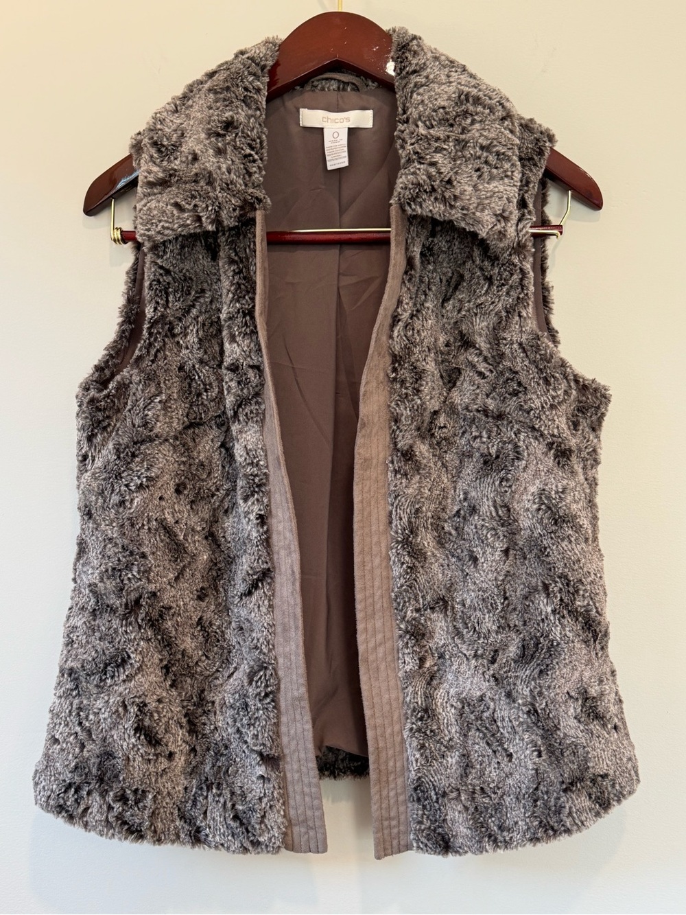 Chico's | Taupe Gray Textured Faux Fur Vest | Chico's Size 0 (US S)
